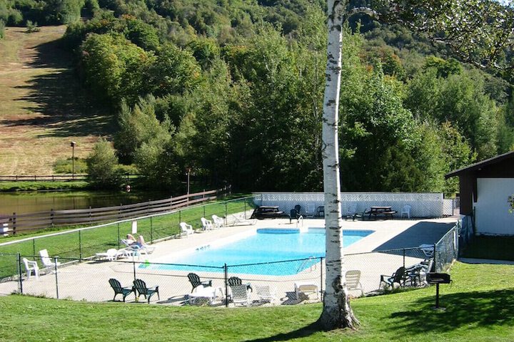 Pool 4 of 29