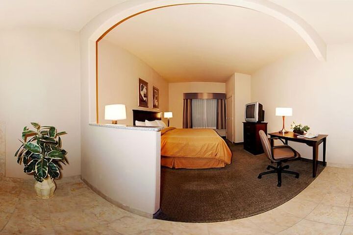 Room 13 of 44