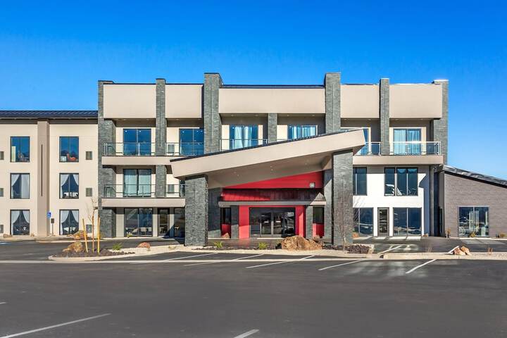 The Valor an Ascend Collection Hotel