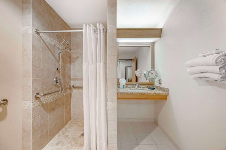 Best Western Plus Mill Creek Inn