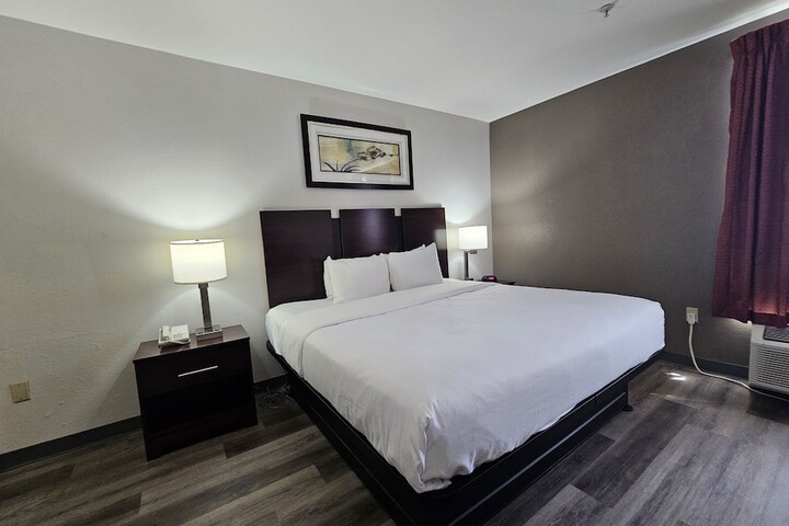 Quality Inn & Suites Lexington South