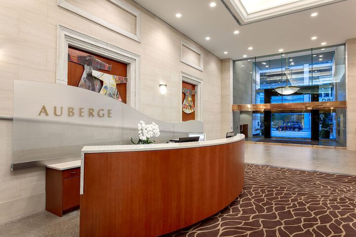 Business Center 32 of 32