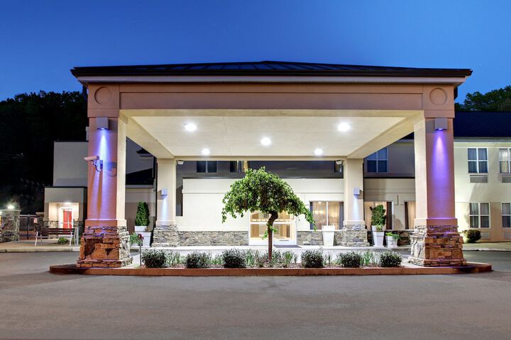 Hotel 10 of 66
