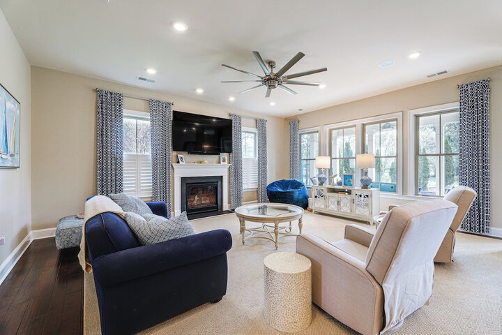 Furnished Outdoor Space: Family Home in Ocean View