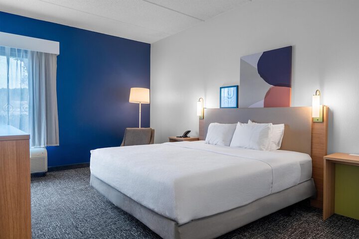 Spark by Hilton Atlanta Kennesaw Town Center