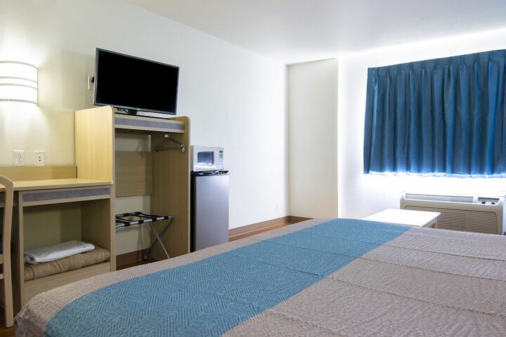 Room 22 of 27