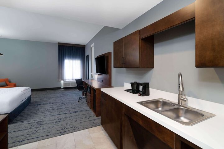 Room 14 of 30
