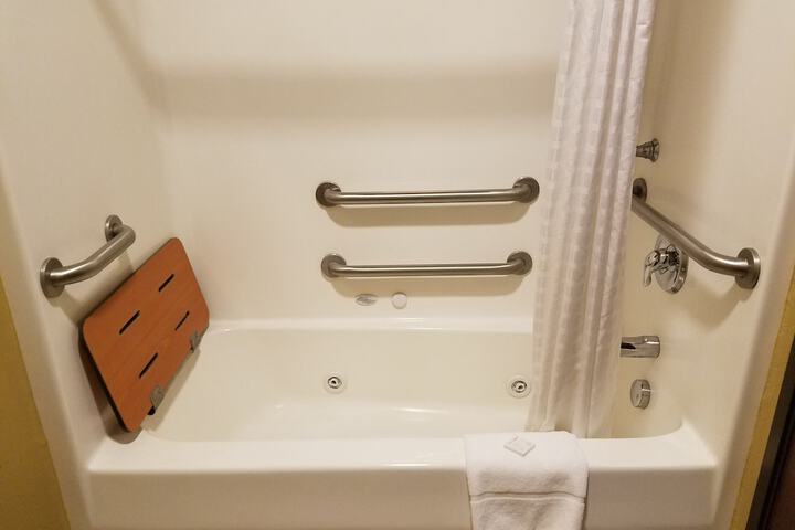 Hot Tub 64 of 66