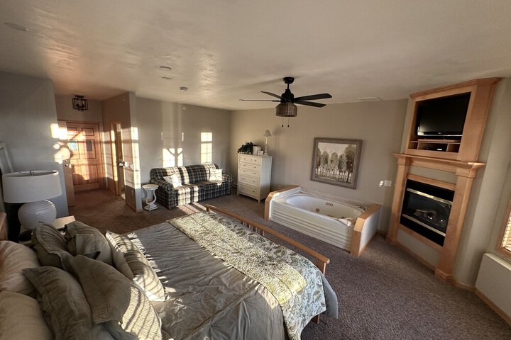 Birchwood Lodge