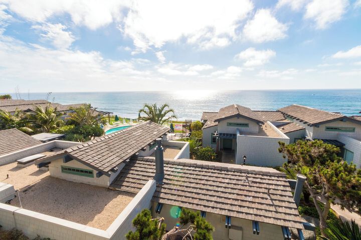 Wave Crest Resort