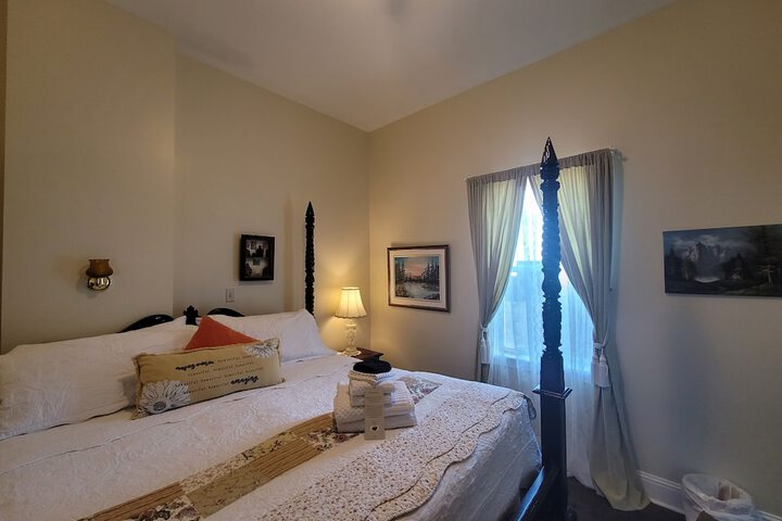 Room 13 of 39