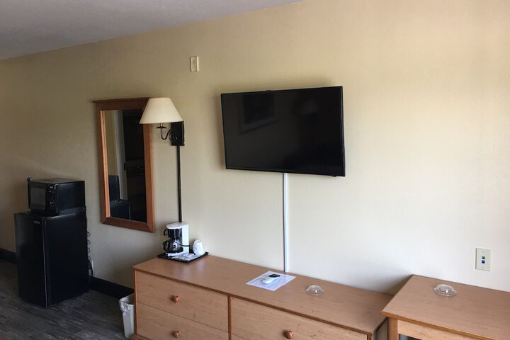 Room 22 of 35