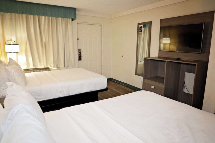 Room 39 of 48