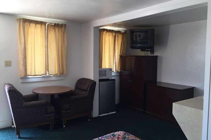 Room 14 of 21