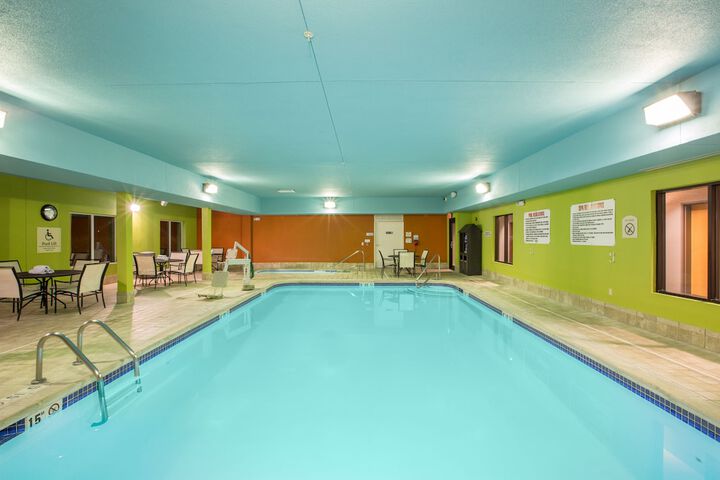 Pool 9 of 33