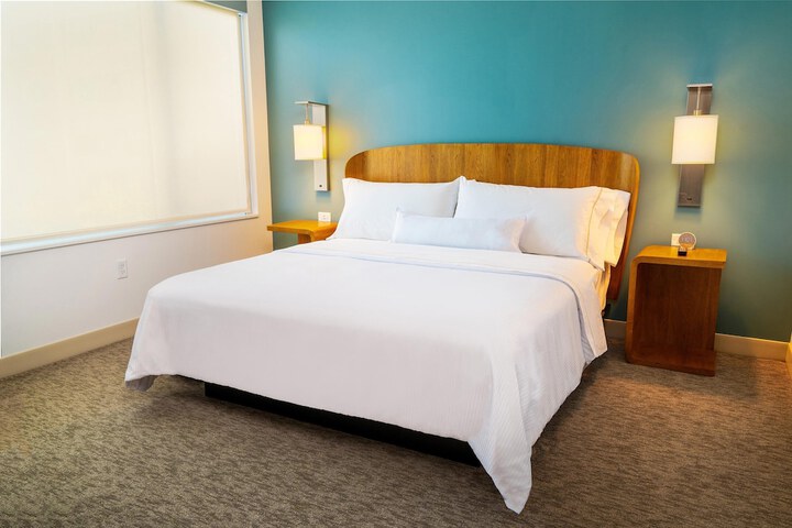 Room 33 of 44