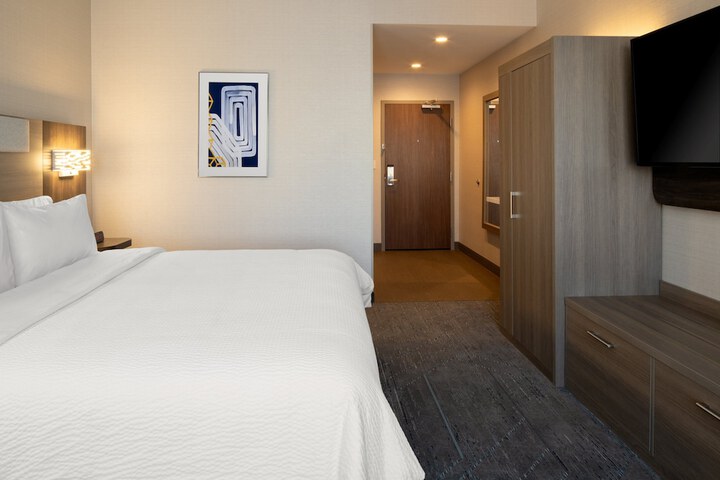 Room 26 of 62