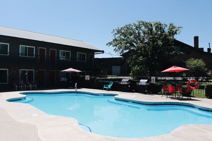 Pool 19 of 72