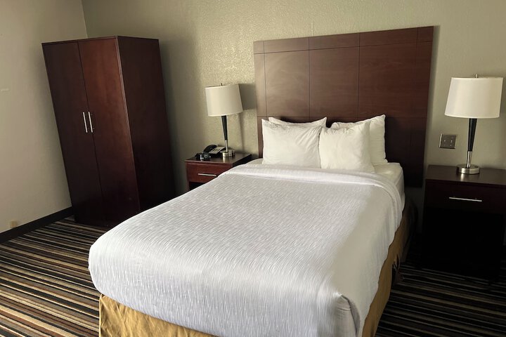 Room 19 of 40