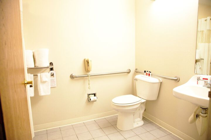 Room 13 of 23