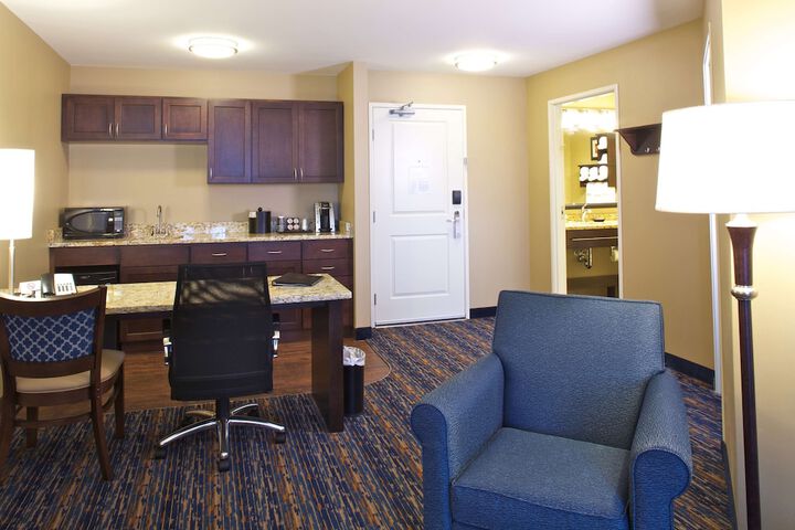 Room 21 of 34