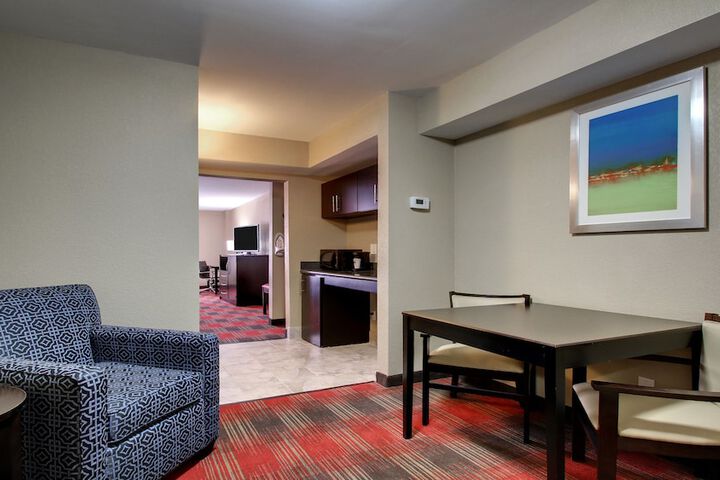 Holiday Inn Express & Suites Jackson Downtown - Coliseum by IHG