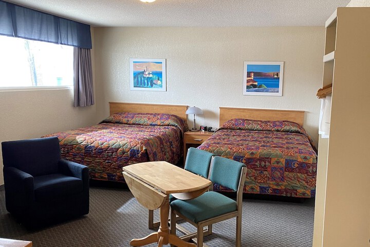 Room 12 of 16