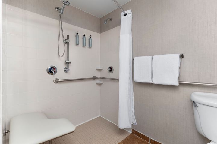 Room 34 of 52