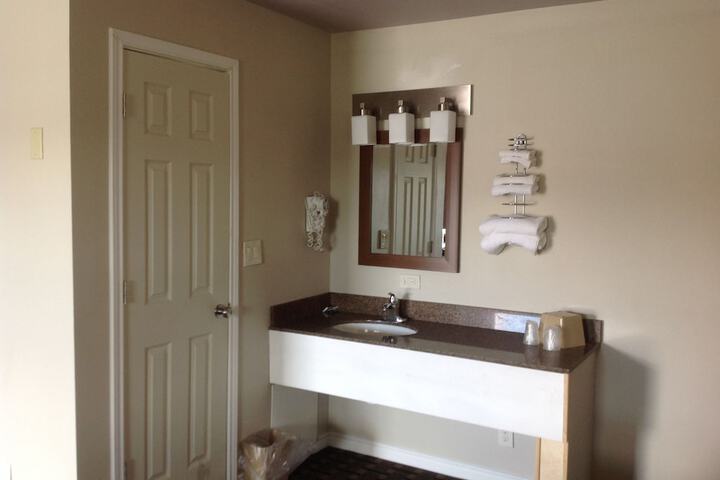Room 12 of 18