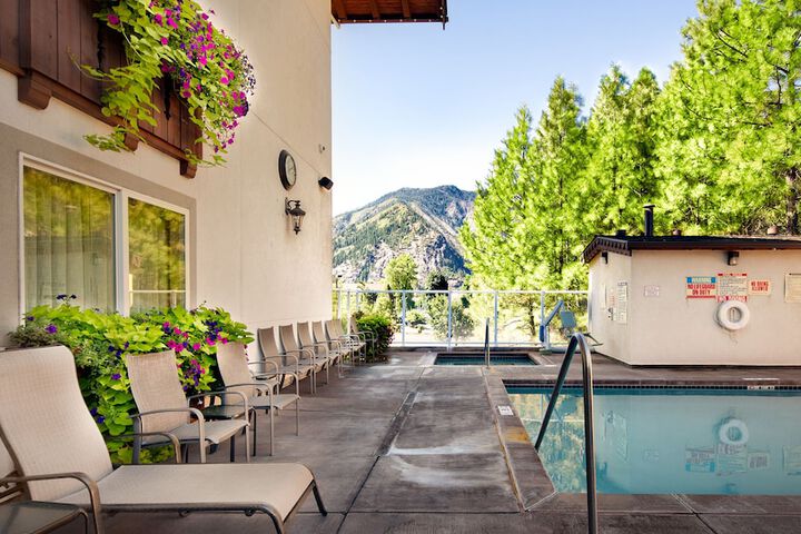 Bavarian Lodge