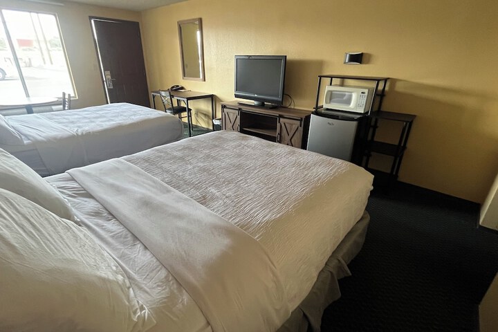 Room 19 of 33