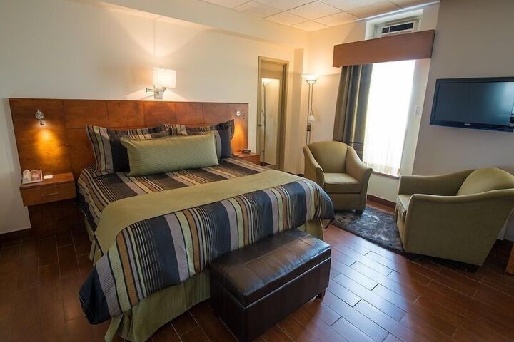 Room 16 of 32