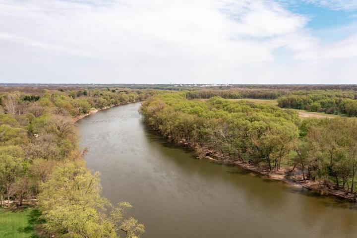 SAND HILL COTTAGE 3 Bedroom Home near PURDUE! River & Park View