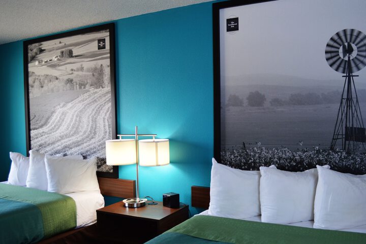 Room 7 of 14