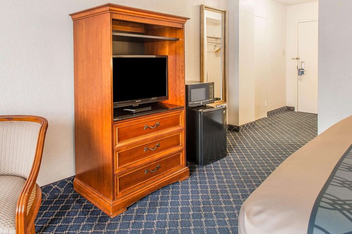 Room 22 of 27