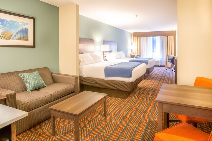 Holiday Inn Express Wichita South by IHG
