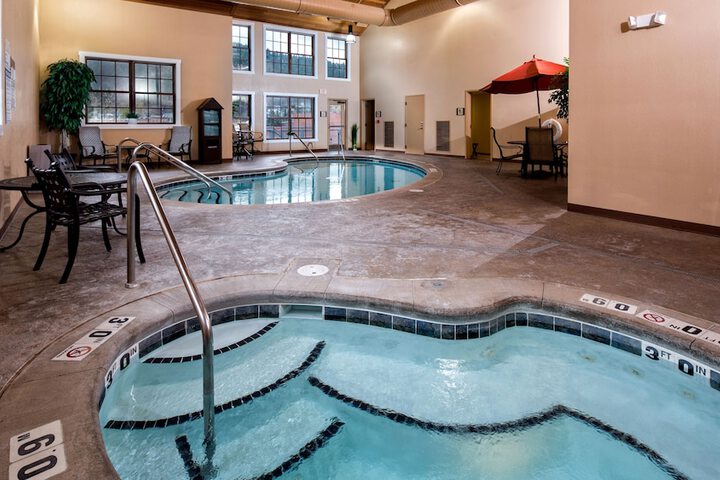Pool 14 of 85
