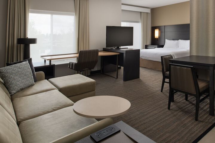 Room 21 of 33