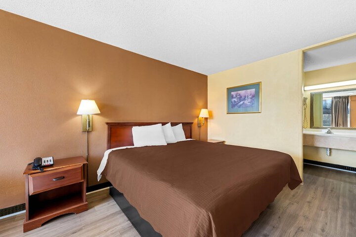 Rodeway Inn Monroe
