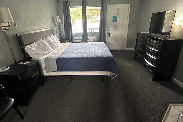 Room 59 of 80