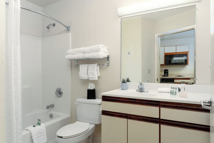 Room 11 of 26