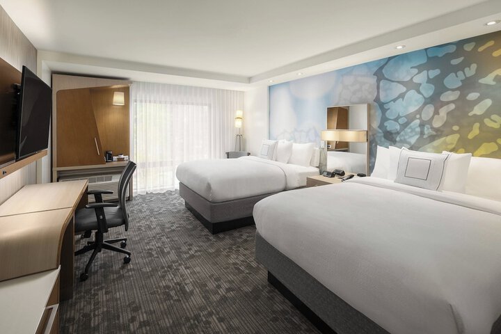 Room 14 of 36