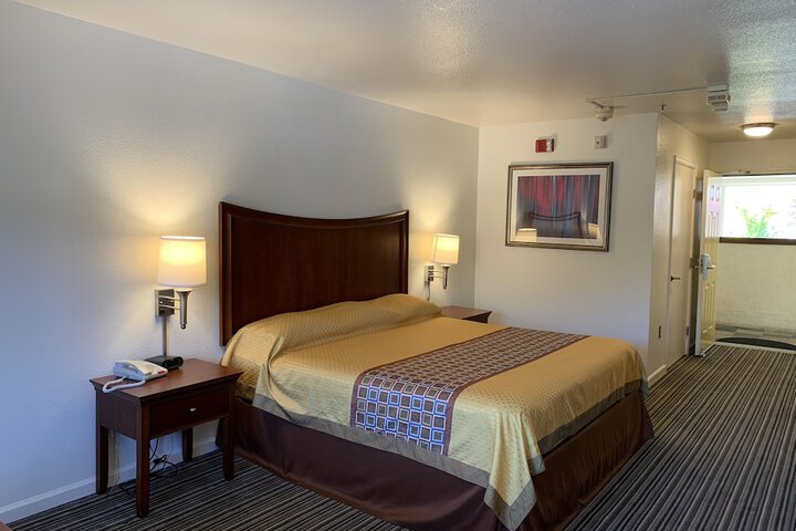 Room 41 of 66