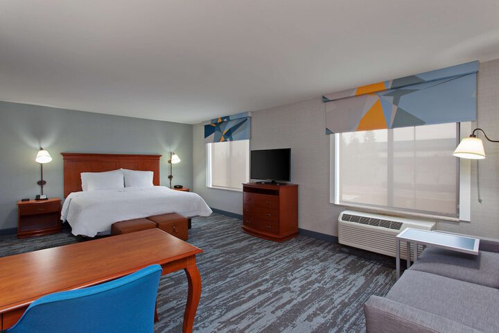 Room 15 of 33
