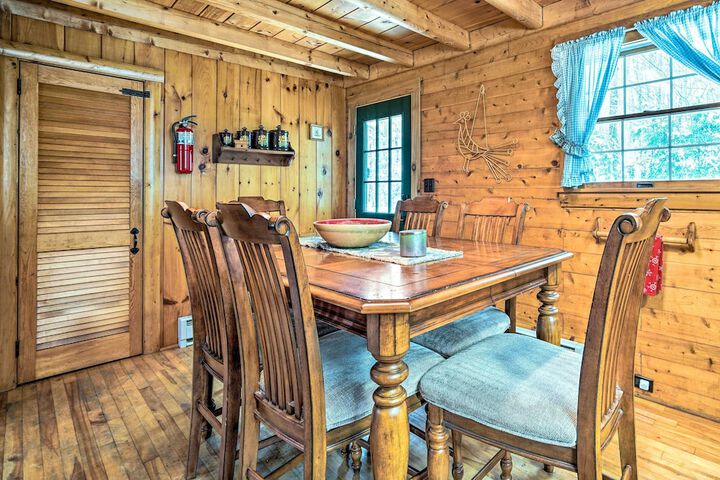 Andover Cabin Retreat w / Hot Tub & Fireplace!