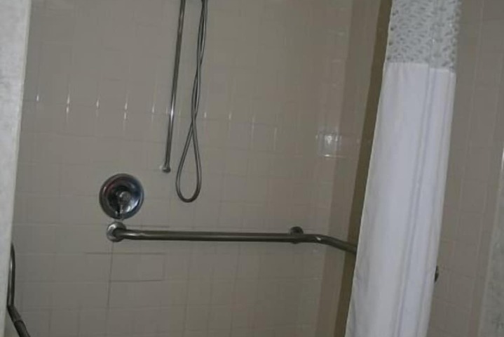 Room 14 of 35