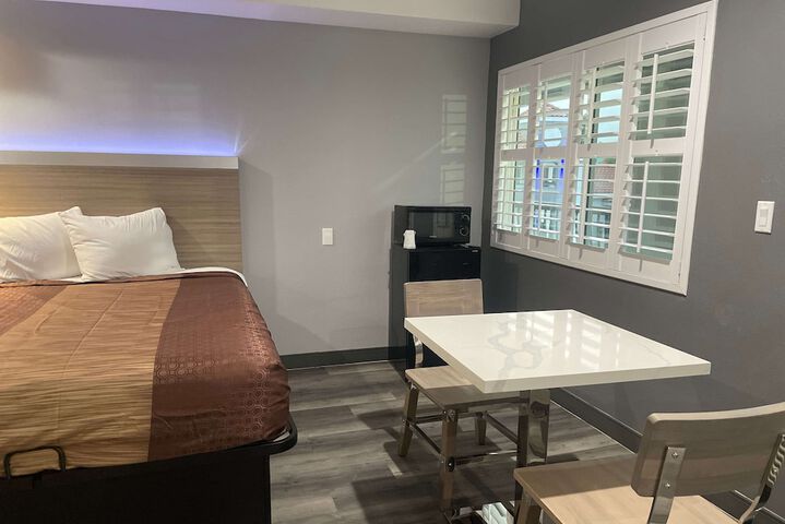 Room 61 of 73
