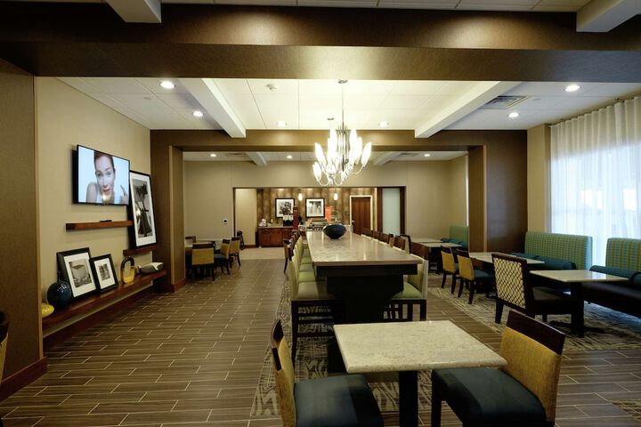Hampton Inn Green Bay Downtown