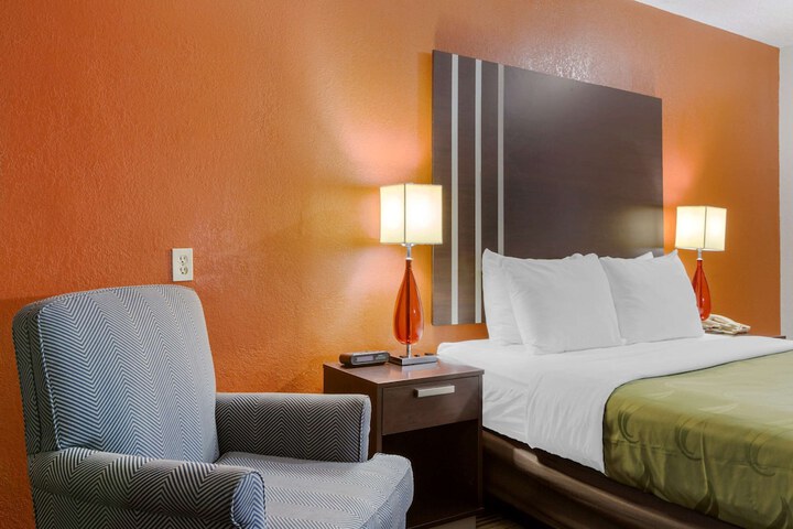 Room 29 of 39
