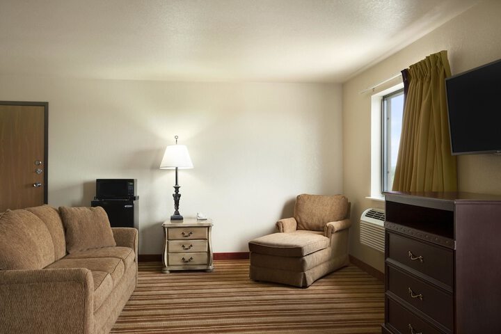Room 14 of 18